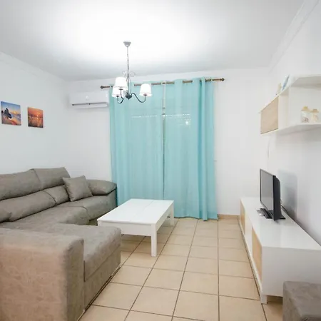 El Pescador-where Art And Meet Apartamento Estepona
