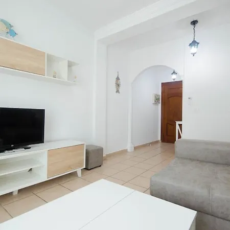 El Pescador-where Art And Meet Apartamento Estepona